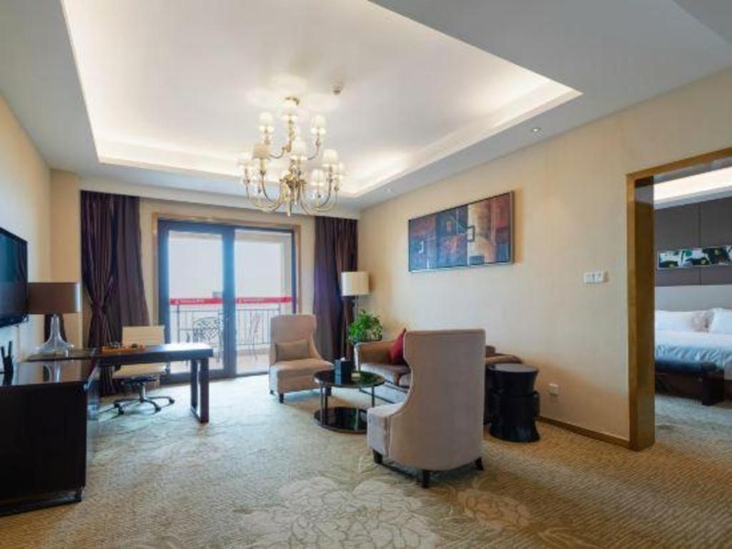 Haiyang Shenglong Jianguo Hotel Hai-yang-hsien Dış mekan fotoğraf
