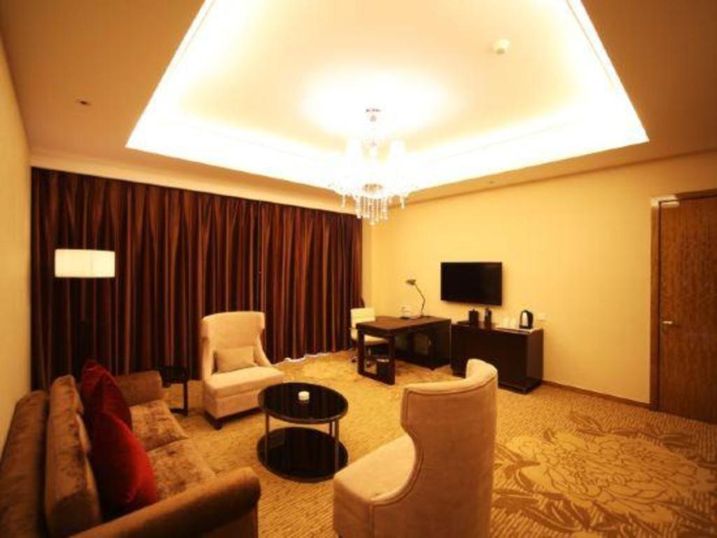 Haiyang Shenglong Jianguo Hotel Hai-yang-hsien Dış mekan fotoğraf